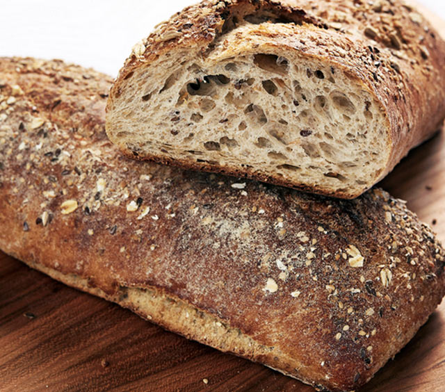 market-bakery-organic-bread-multigrain